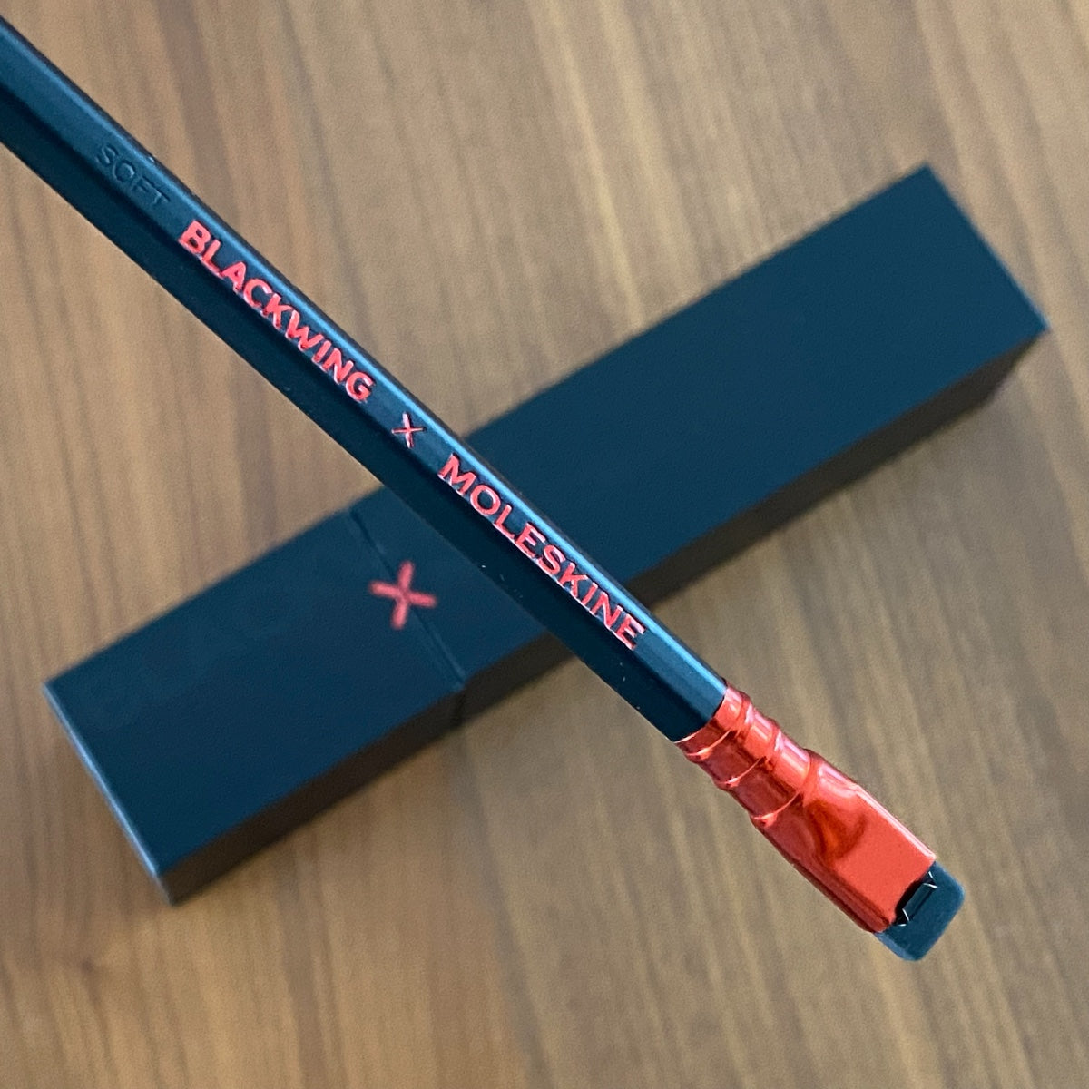 lápiz Blackwing x Moleskine Soft + caja original (1 lápiz)