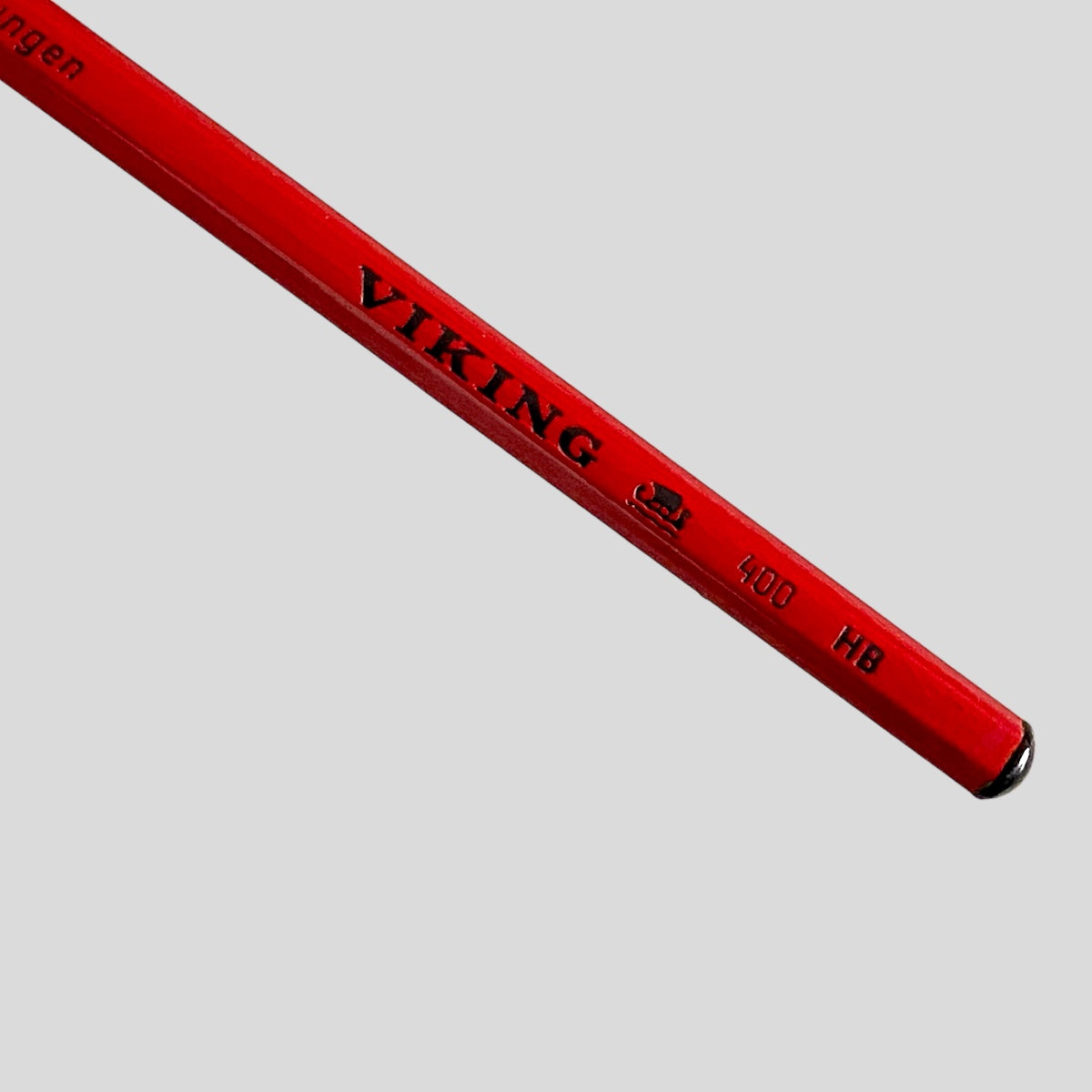 Lápiz Skjoldungen 400 HB. Rojo. Viking