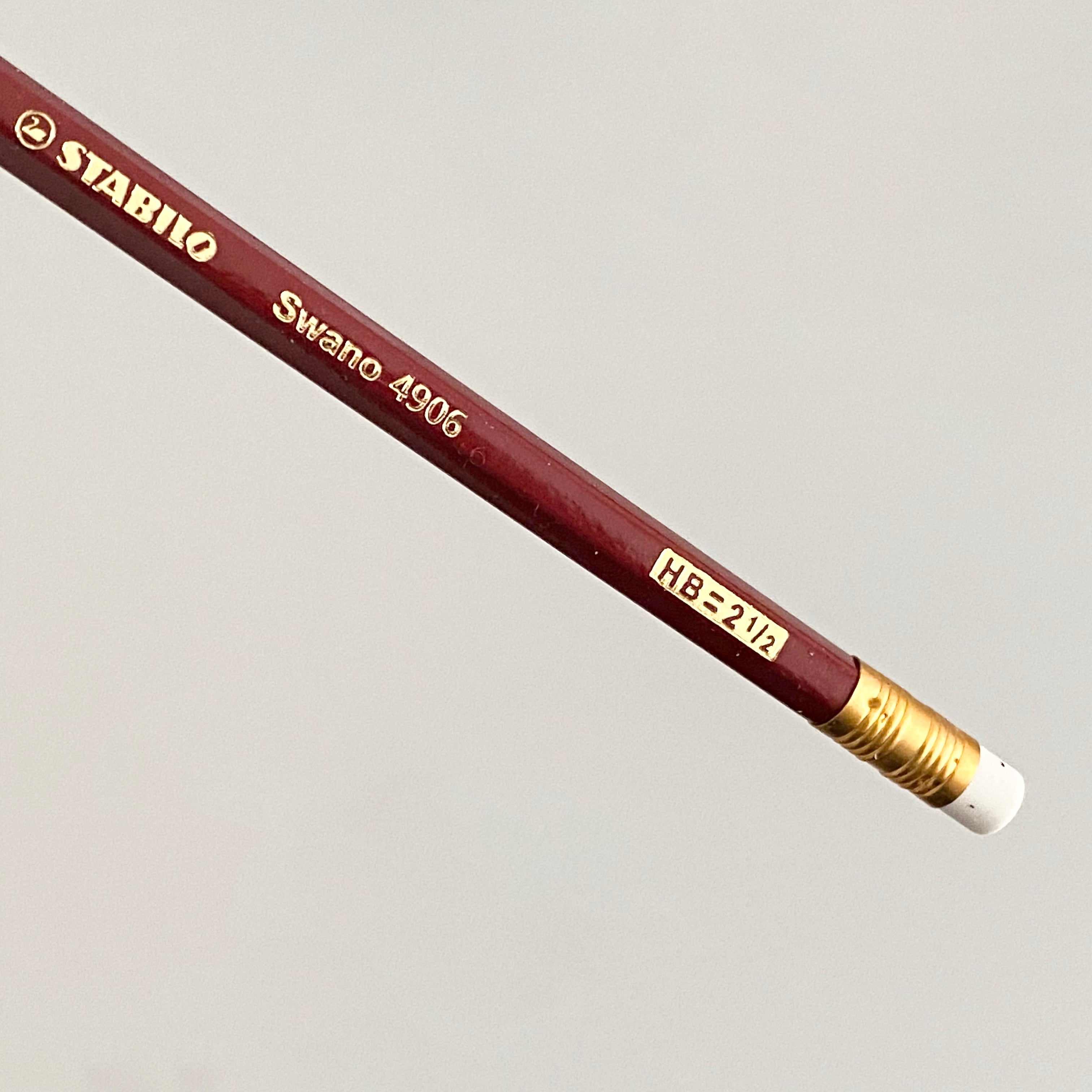 Lápiz Swano 4906. HB. Stabilo