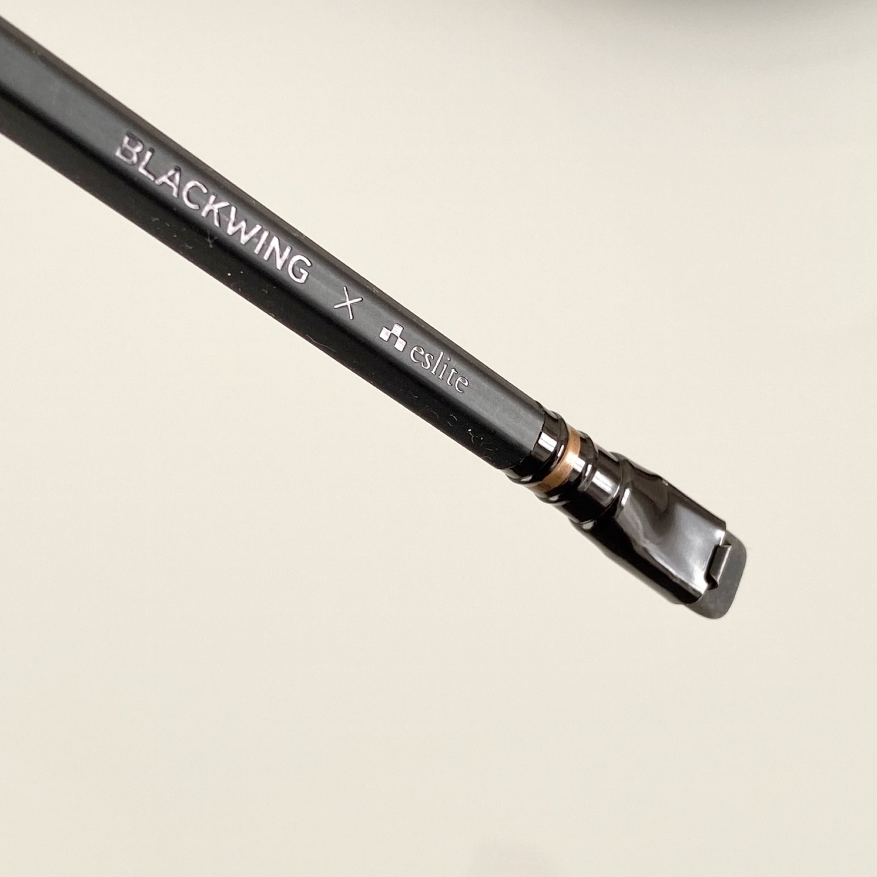 Lápiz Blackwing x Eslite