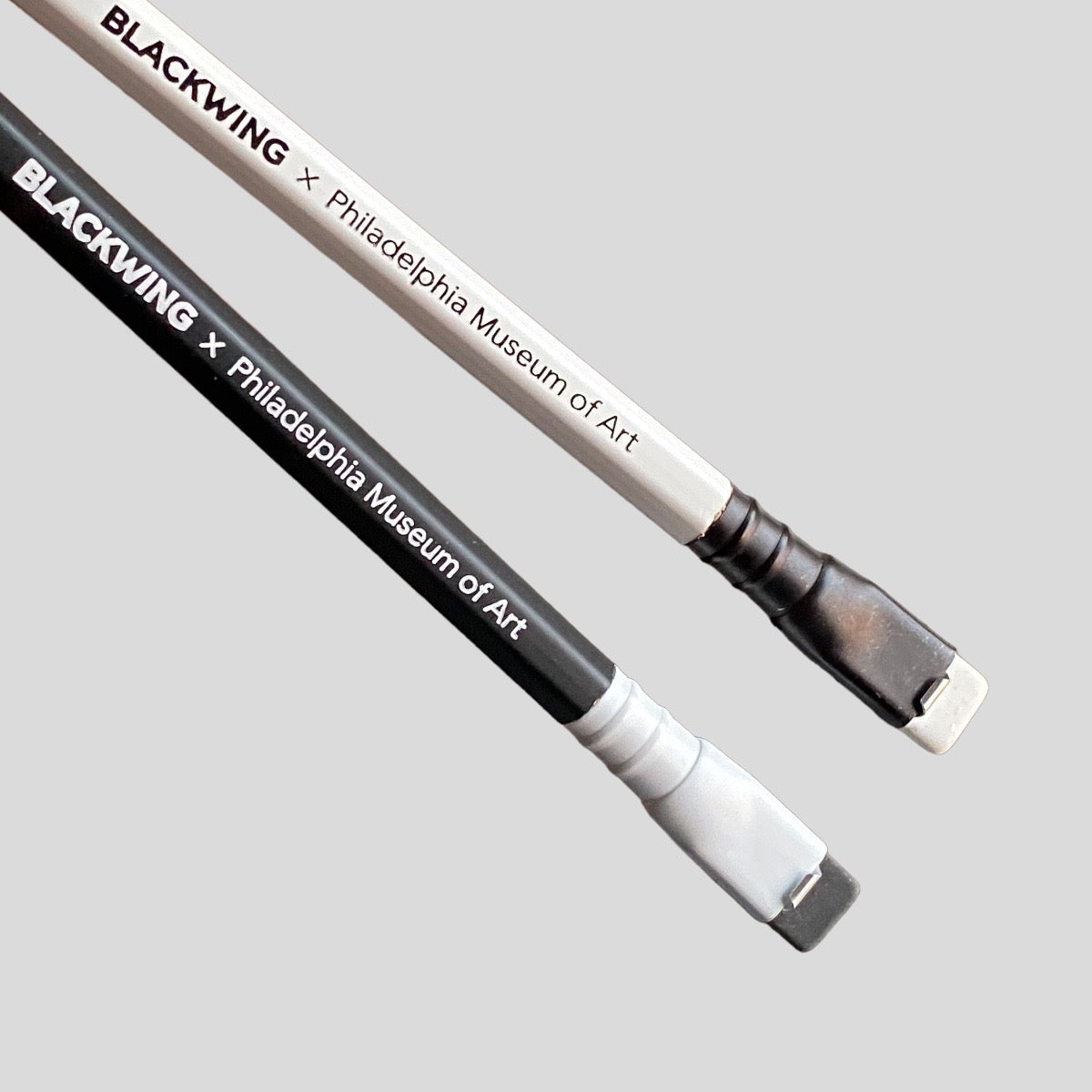 Lápiz Blackwing x PMA. Edición Marcel Duchamp 2023