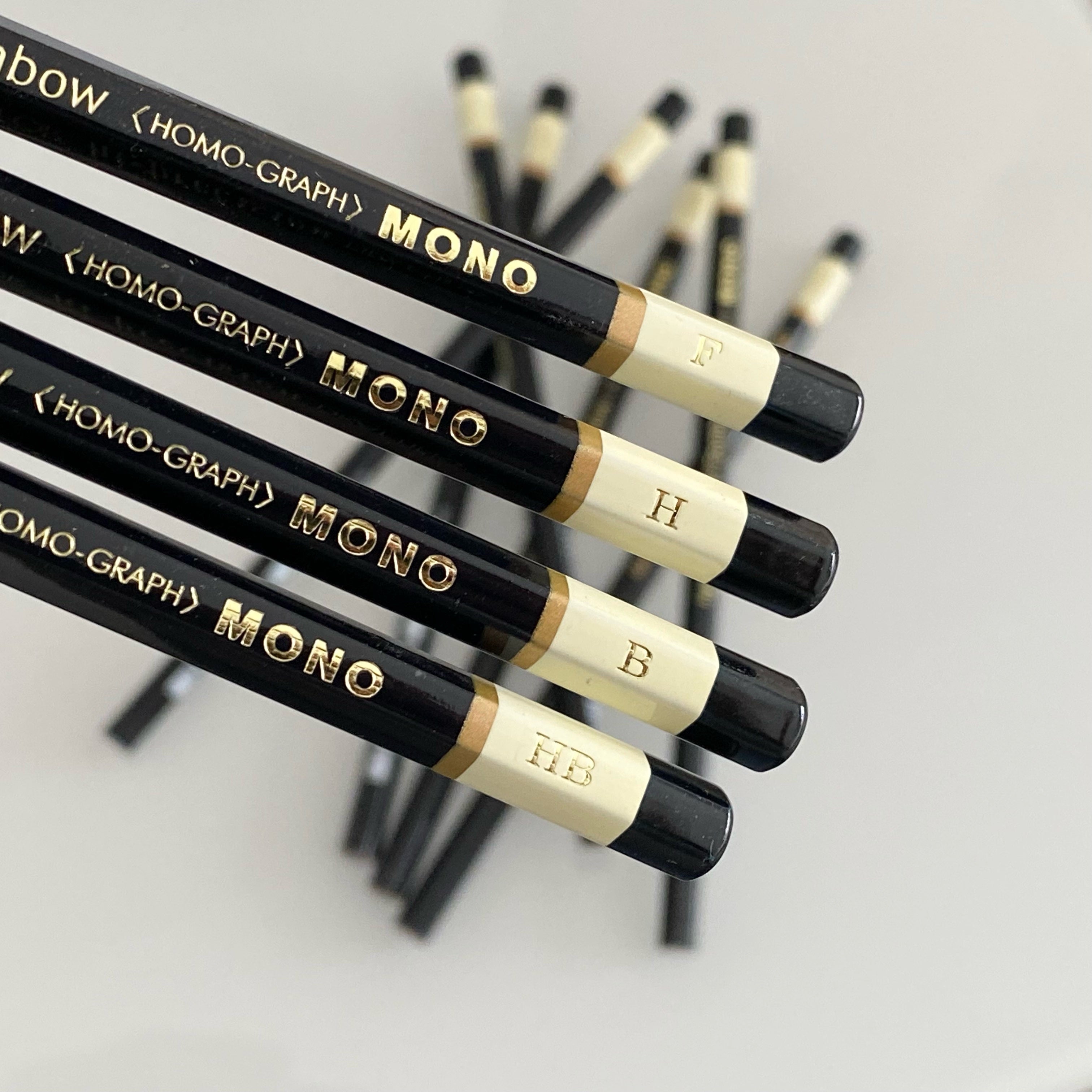 Lápiz Mono Drawing. Tombow