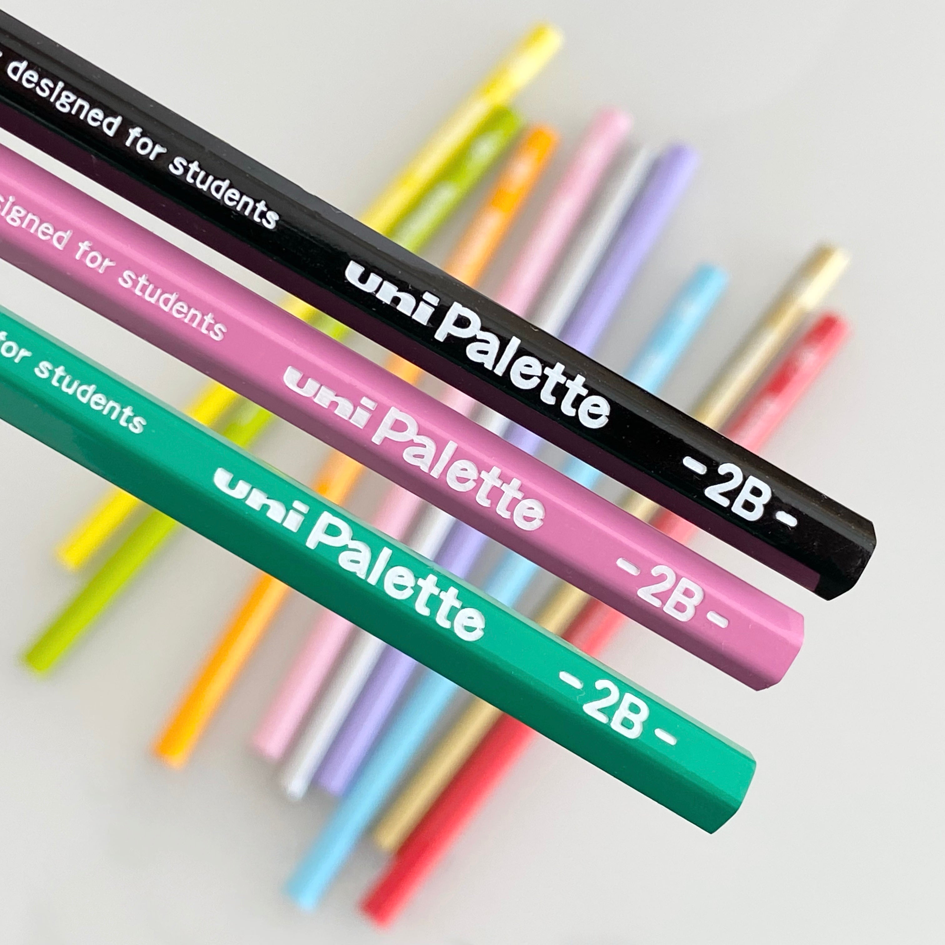 Lápiz Uni Palette. Varios Colores. 2B. Mitsubishi