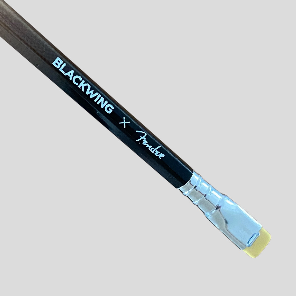 Lápiz Blackwing x Fender