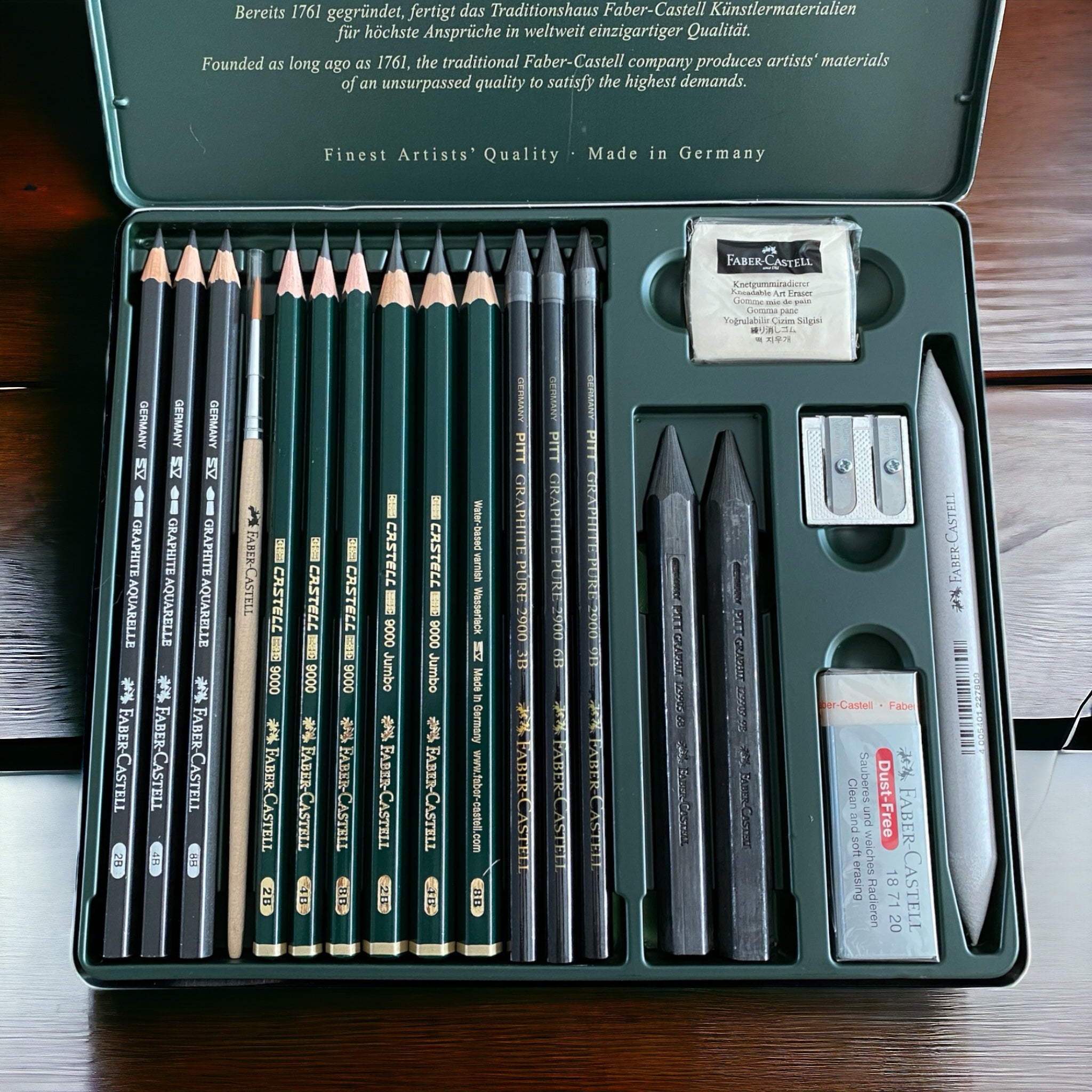 Estuche 19 piezas Pitt Grafito. Faber-Castell