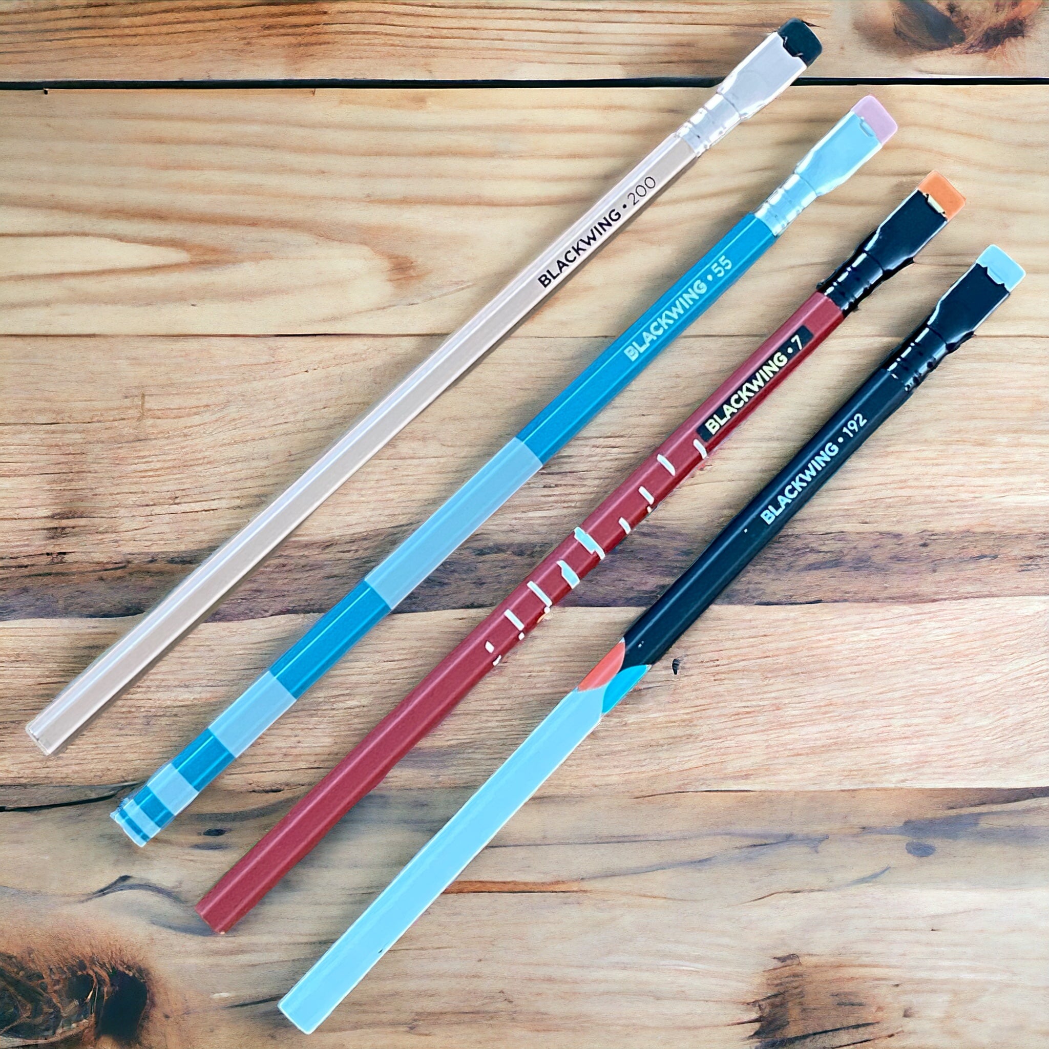 Lápices Blackwing año 2022 (4 lápices). Palomino