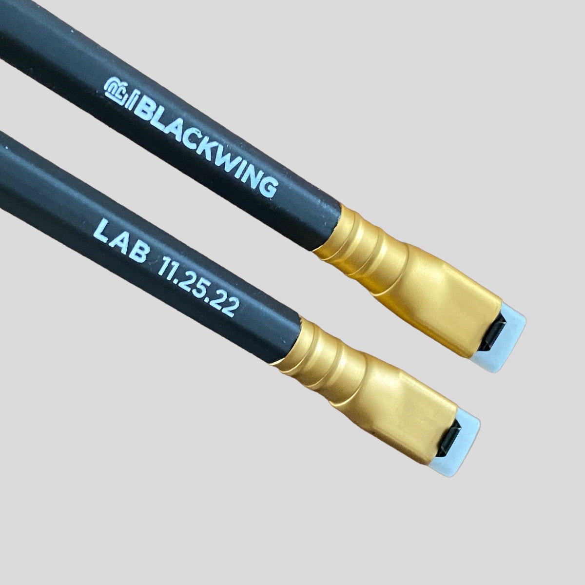 Lápiz Blackwing Lab 11.25.22. Edición Limitada. Palomino