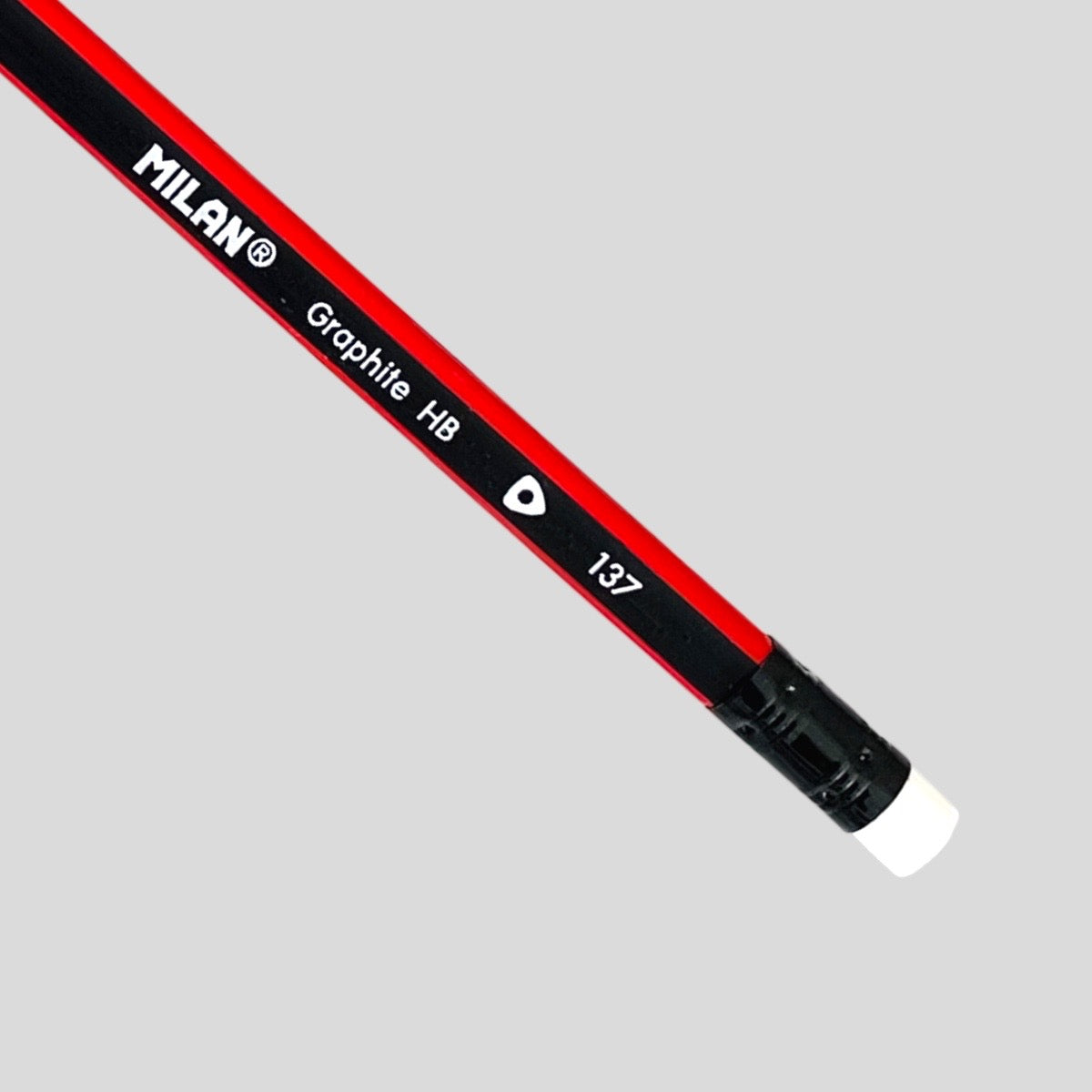 Lápiz Triangular 137. HB con goma. Milan