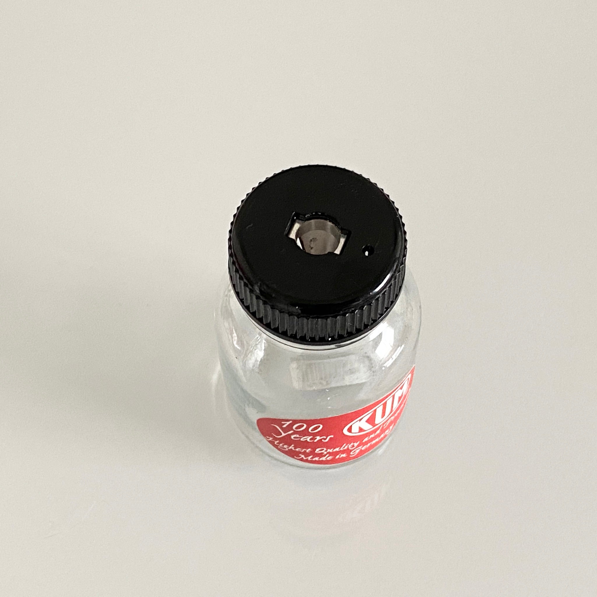 Sacapuntas Glass. Kum