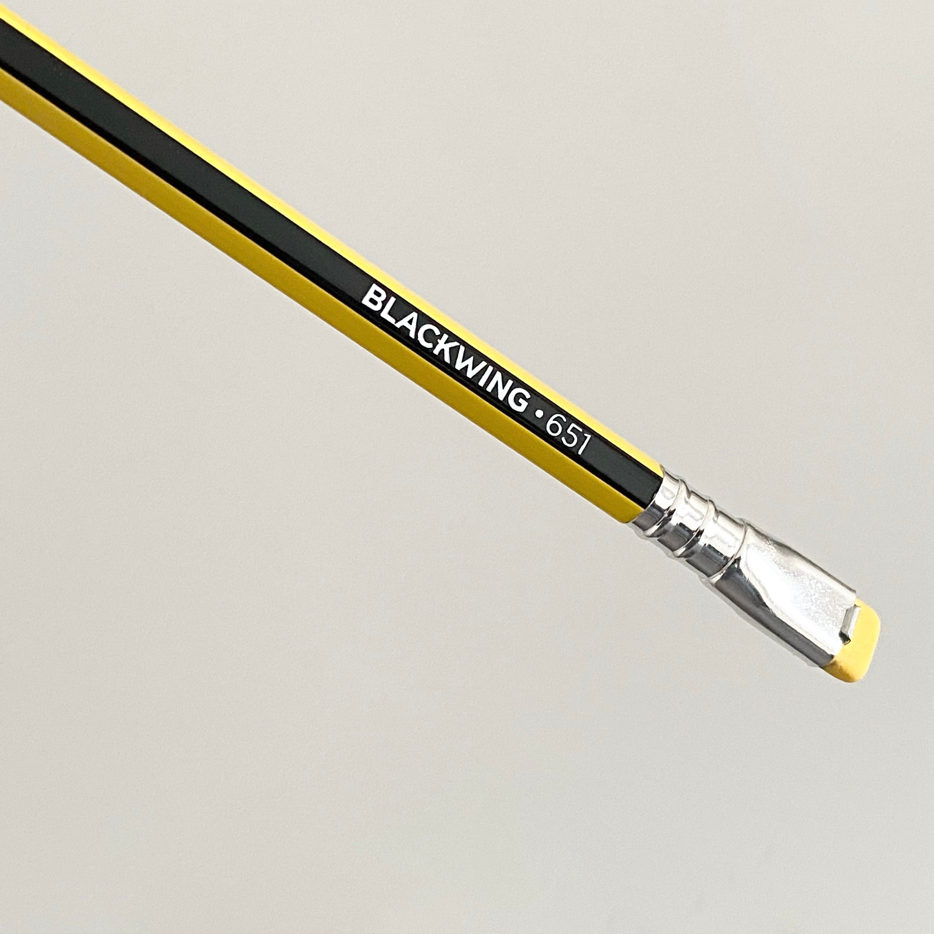 Lápiz Blackwing Vol.651 Bruce Lee. Palomino