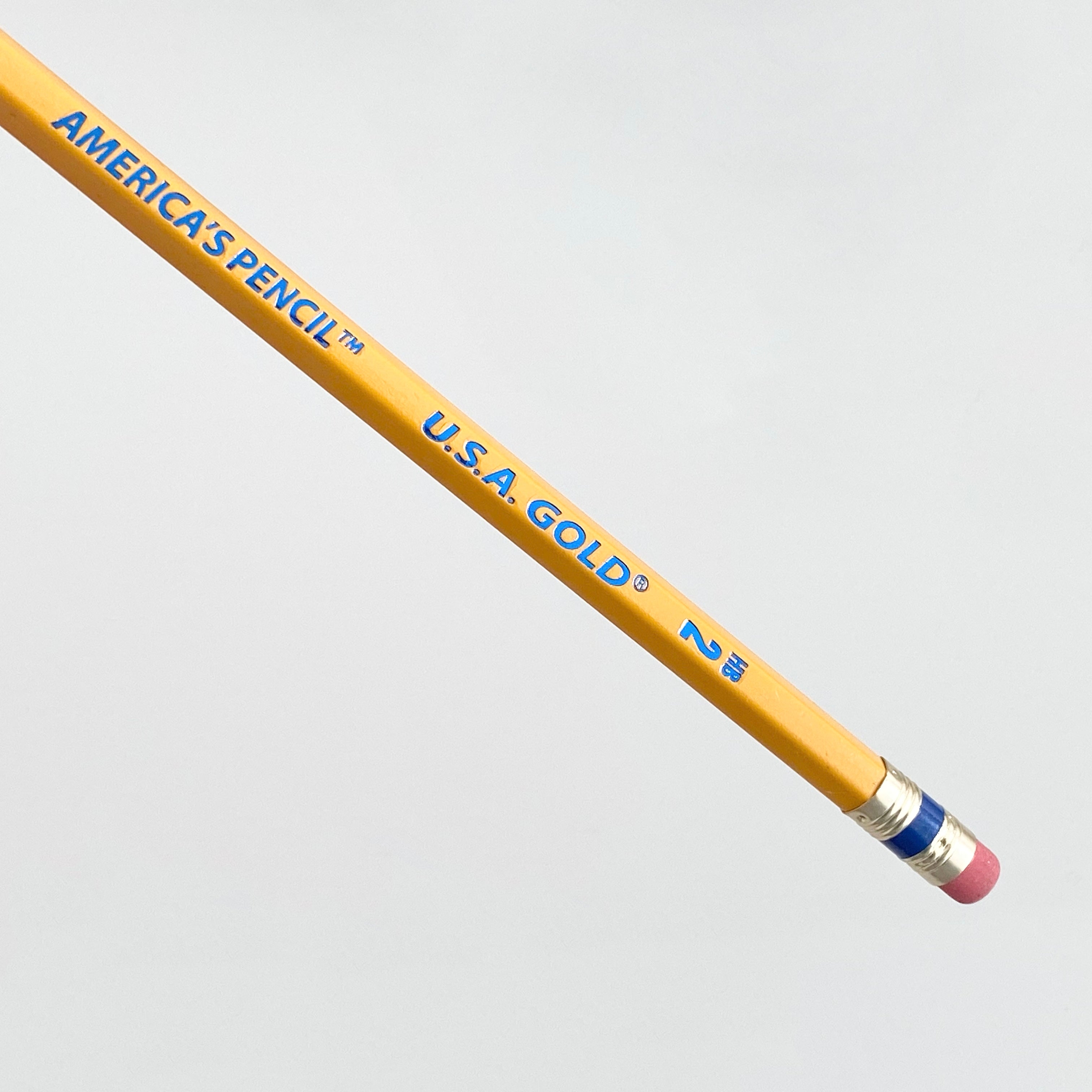 Lápiz USA Gold. HB. RoseArt
